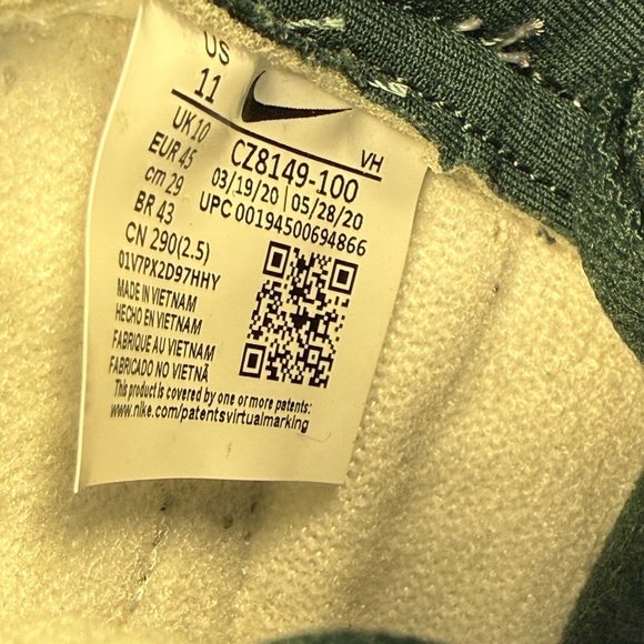 Nike Dunk High SP Spartan Green and White Sneakers - Picture 6 of 7